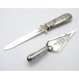 A Victorian novelty bookmark / paper clip formed as a trowel, hallmarked Birmingham 1895,