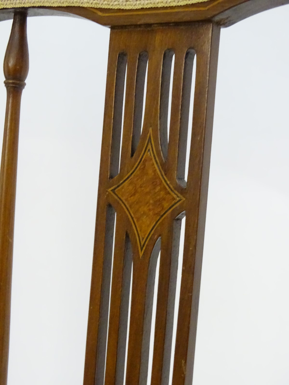 An early 20thC mahogany bedroom chair with a slatted backrest and inlaid decoration, - Image 5 of 9