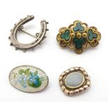 4 assorted brooches,