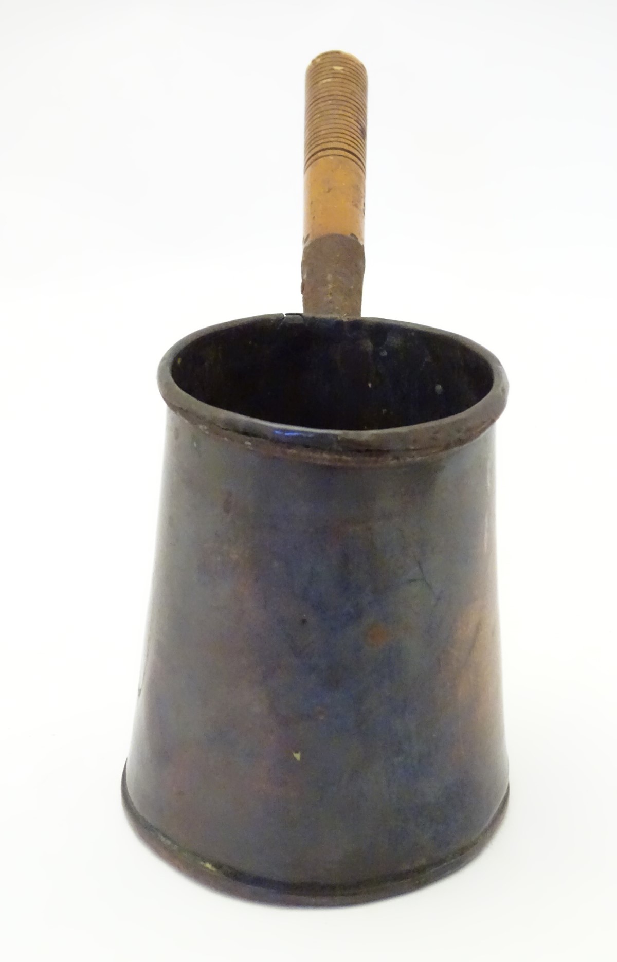 A c1900 stove-top coffee pot, of copper construction with a turned and carved beech handle. - Image 6 of 6