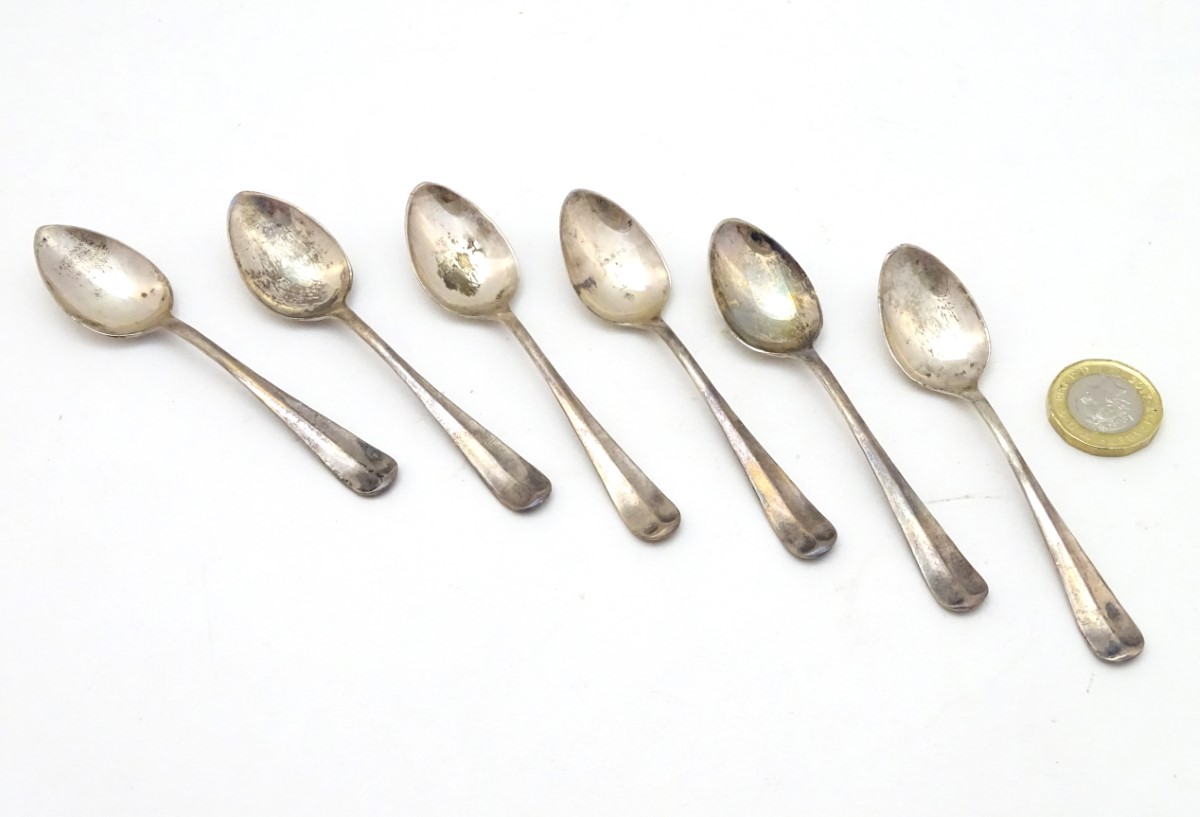 6 silver teaspoons hallmarked Sheffield 1932 maker Viners Ltd. - Image 4 of 5