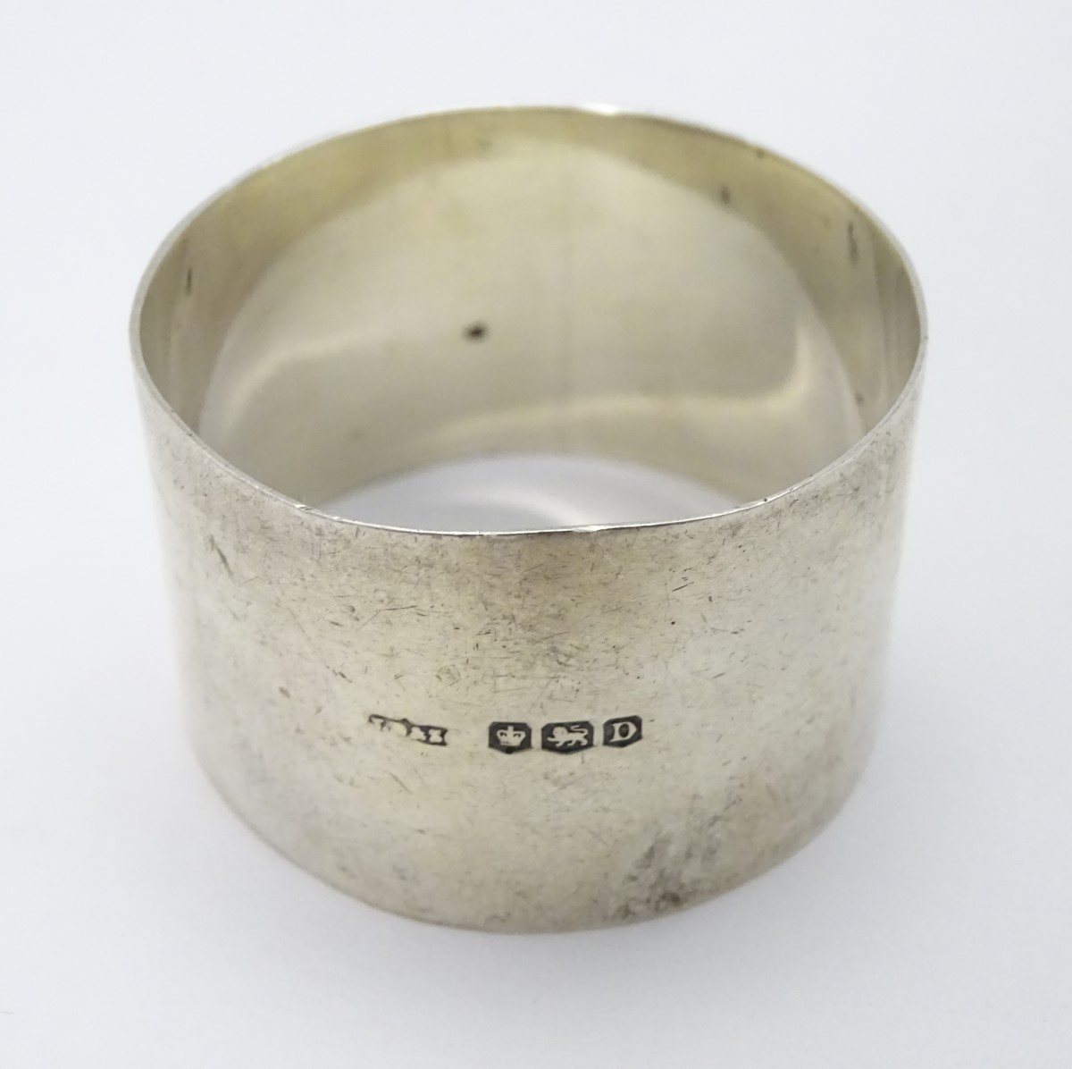 A silver napkin ring, hallmarked Sheffield 1946, - Image 4 of 5