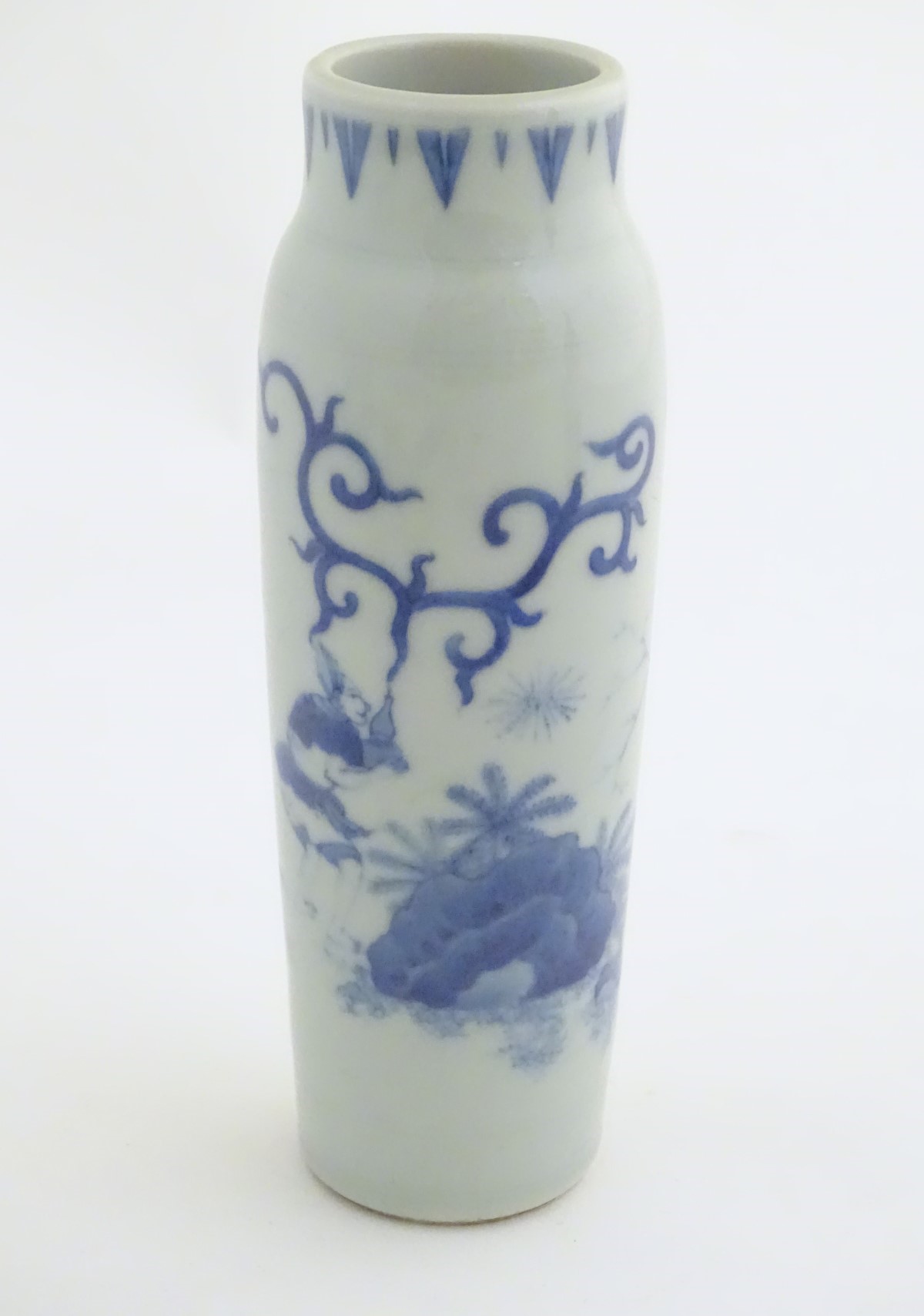 A Chinese blue and white vase of narrow form, depicting figures in a stylised landscape. Approx. - Image 3 of 6