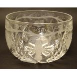 A Victorian crystal glass rinser / finger bowl, decorated with etched fruiting vine,