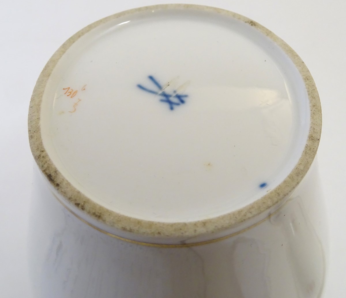 A Continental lidded vase with hand painted floral decoration. Meissen style marks under. Approx. - Image 7 of 8