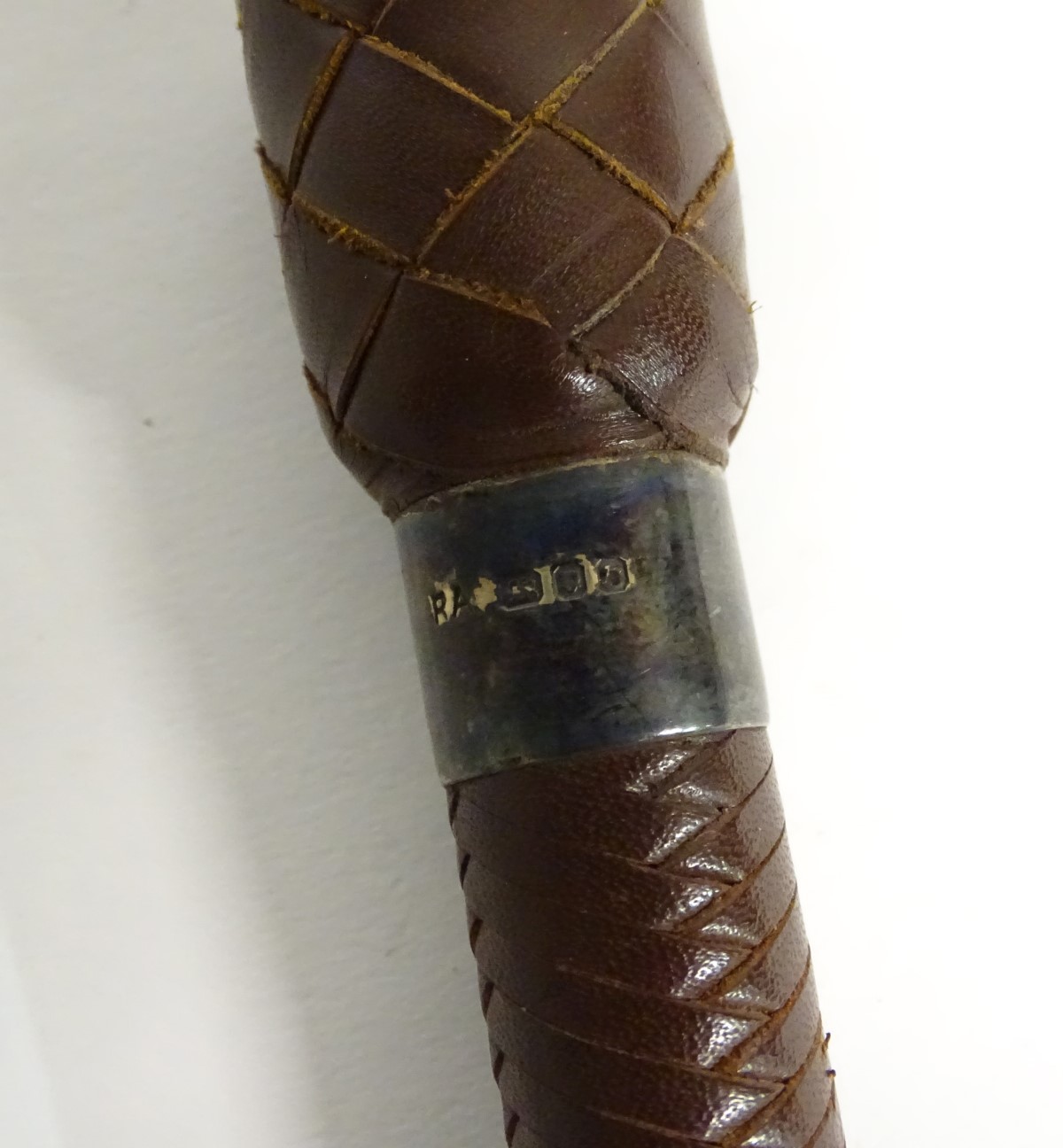 Hunting: A woven leather riding crop by Swaine Adeney Briggs, Sabson Centre, London, - Image 9 of 11