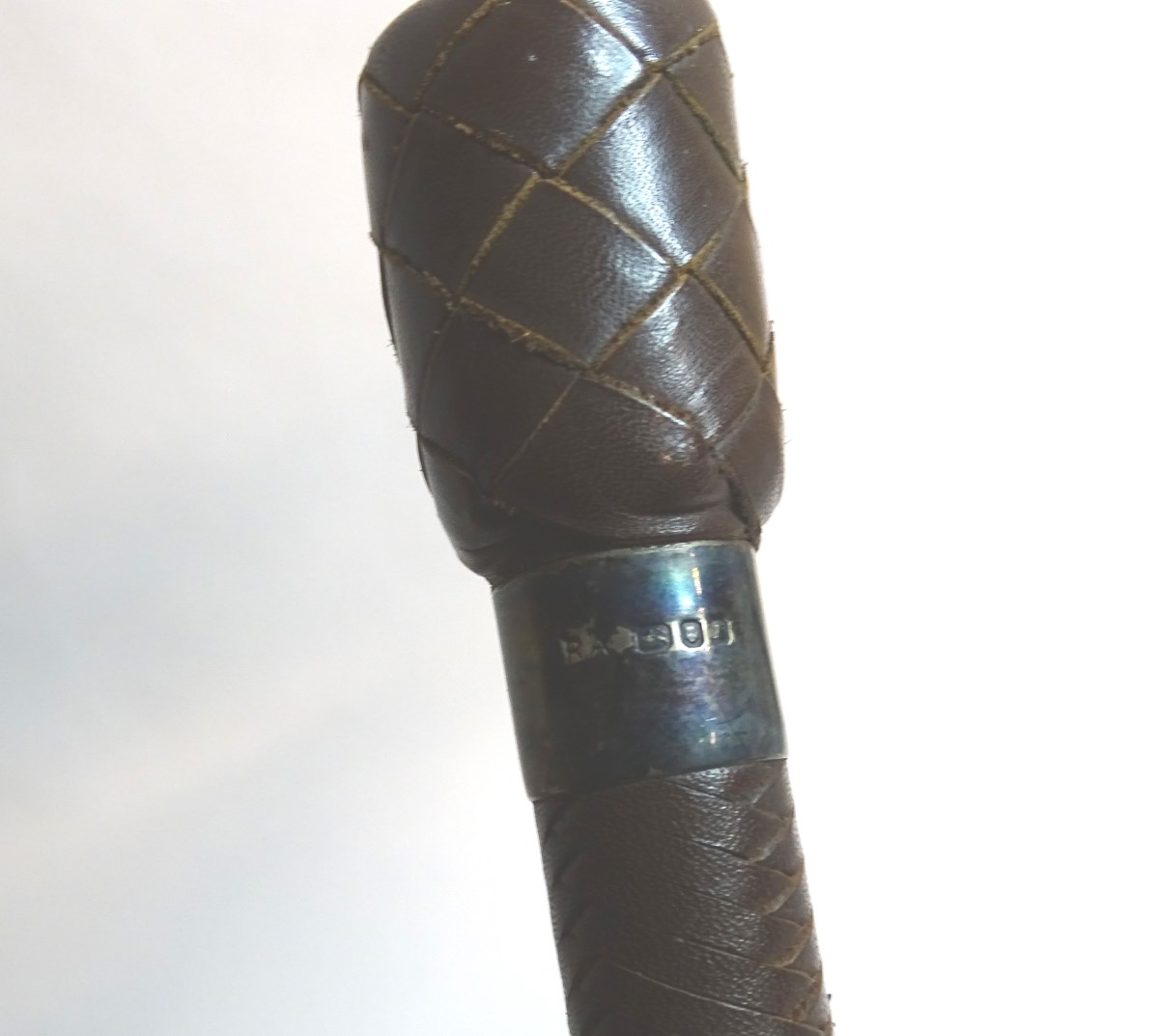 Hunting: A woven leather riding crop by Swaine Adeney Briggs, Sabson Centre, London, - Image 2 of 11
