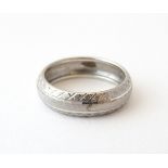 A 9ct white gold ring. Ring size approx.