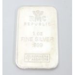 A late 20thC bullion bar of 999 grade silver.