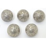 A set of 5 19thC / 20thC Continental silver / white metal buttons with engraved decoration.