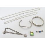 Assorted jewellery to include silver bracelets, necklaces, pendant etc Please Note - we do not