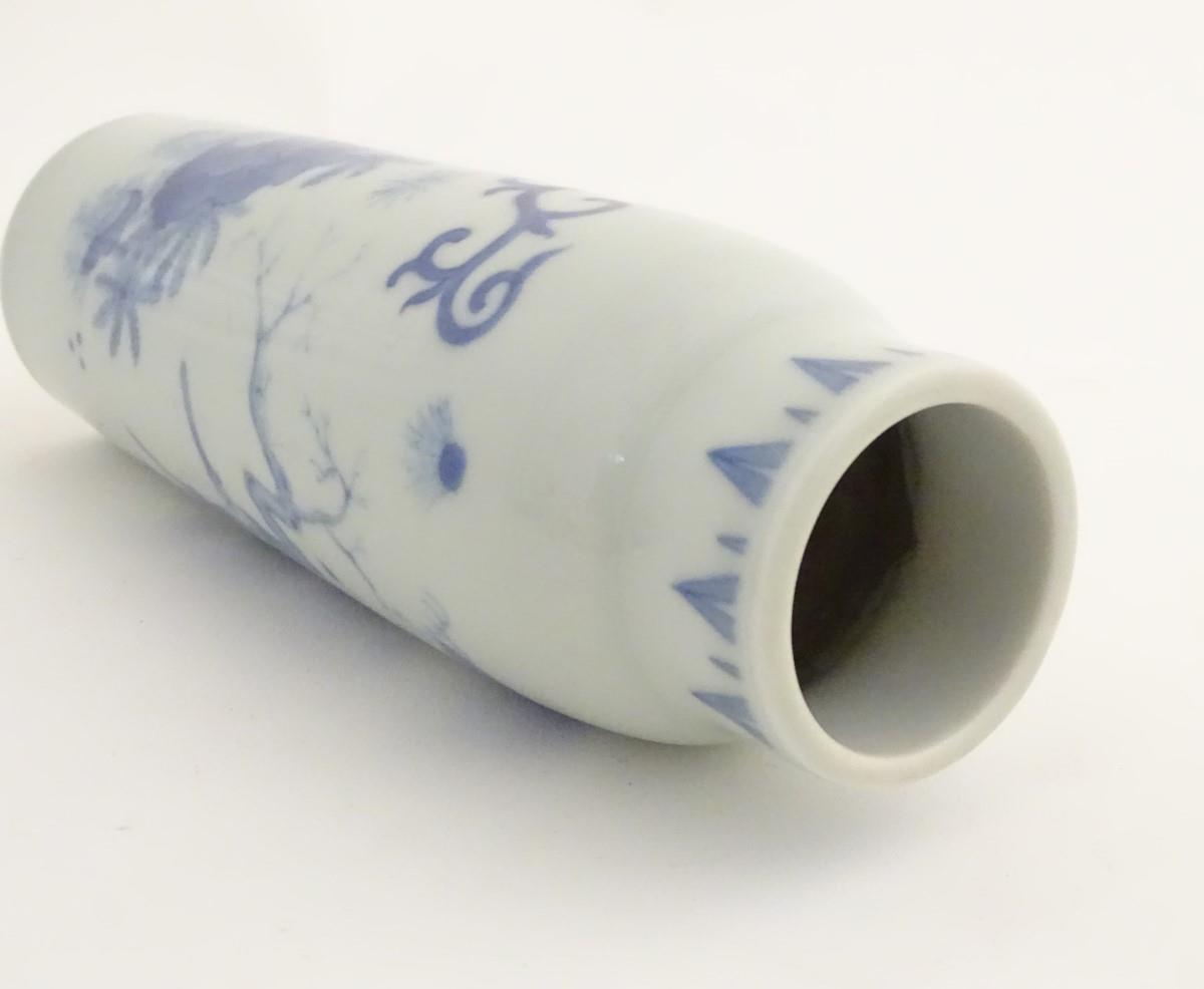 A Chinese blue and white vase of narrow form, depicting figures in a stylised landscape. Approx. 8 - Image 6 of 6