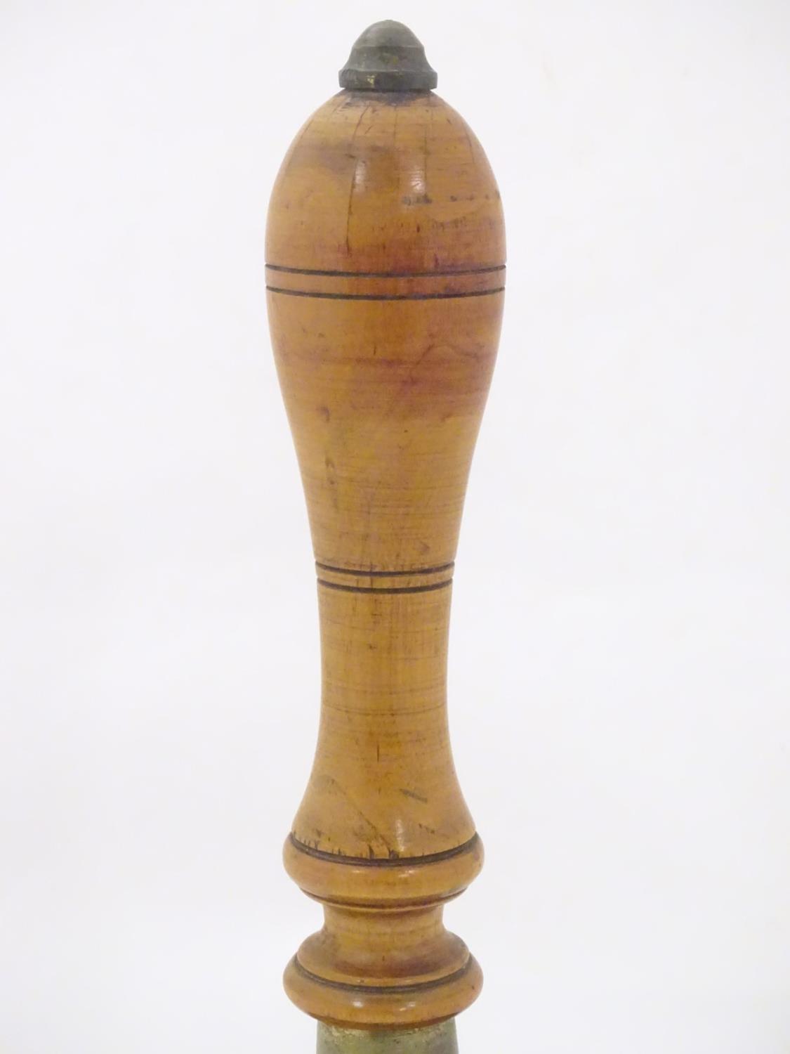 A 19th / 20thC large hand bell with a turned wooden handle and incised banded decoration. Approx. 14 - Bild 7 aus 8