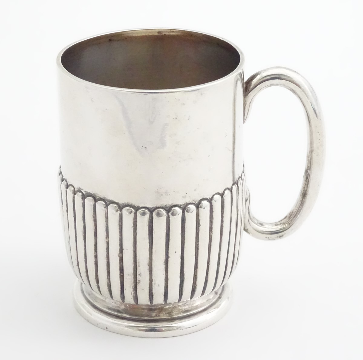 A silver Christening mug with loop handle. hallmarked London 1888 maker Army & Navy Cooperative - Image 4 of 6