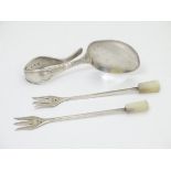 A pair of silver small pickle forks with mother of pearl handle, hallmarked Sheffield 1938 maker