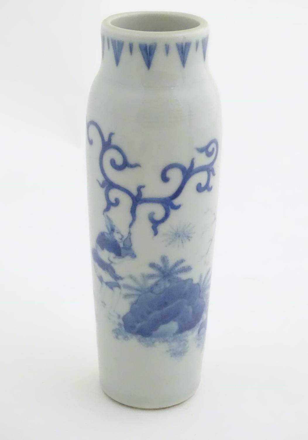 A Chinese blue and white vase of narrow form, depicting figures in a stylised landscape. Approx. 8 - Image 4 of 6