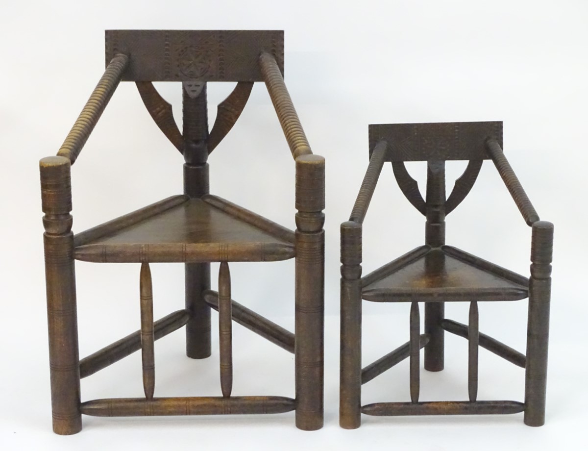 Two 19thC oak turners chairs with carved top rails, incised brackets and bobbin turned arms, the - Bild 9 aus 12