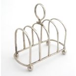 A silver 5-bar toast rack hallmarked Sheffield 1913 maker Stevenson & Law 3"long(40g) Please