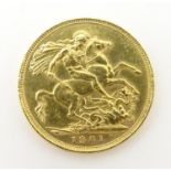 A 1901 gold Victoria sovereign coin. Approx. weight 8g Please Note - we do not make reference to the