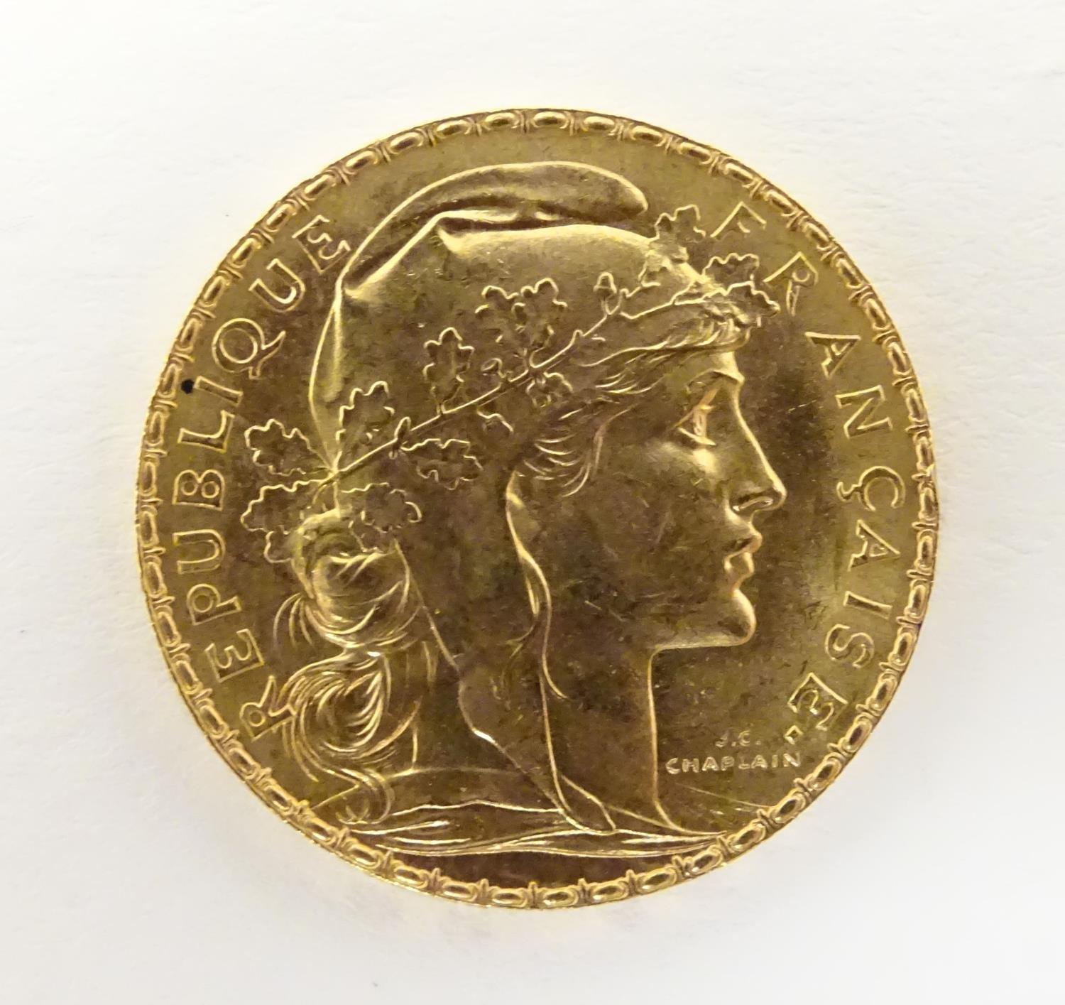 A French Republic 20 franc gold coin, 1911, approx. 6.45g Please Note - we do not make reference - Image 9 of 10