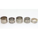 5 assorted late 19thC / early 20thC silver napkin rings. (100g) Please Note - we do not make