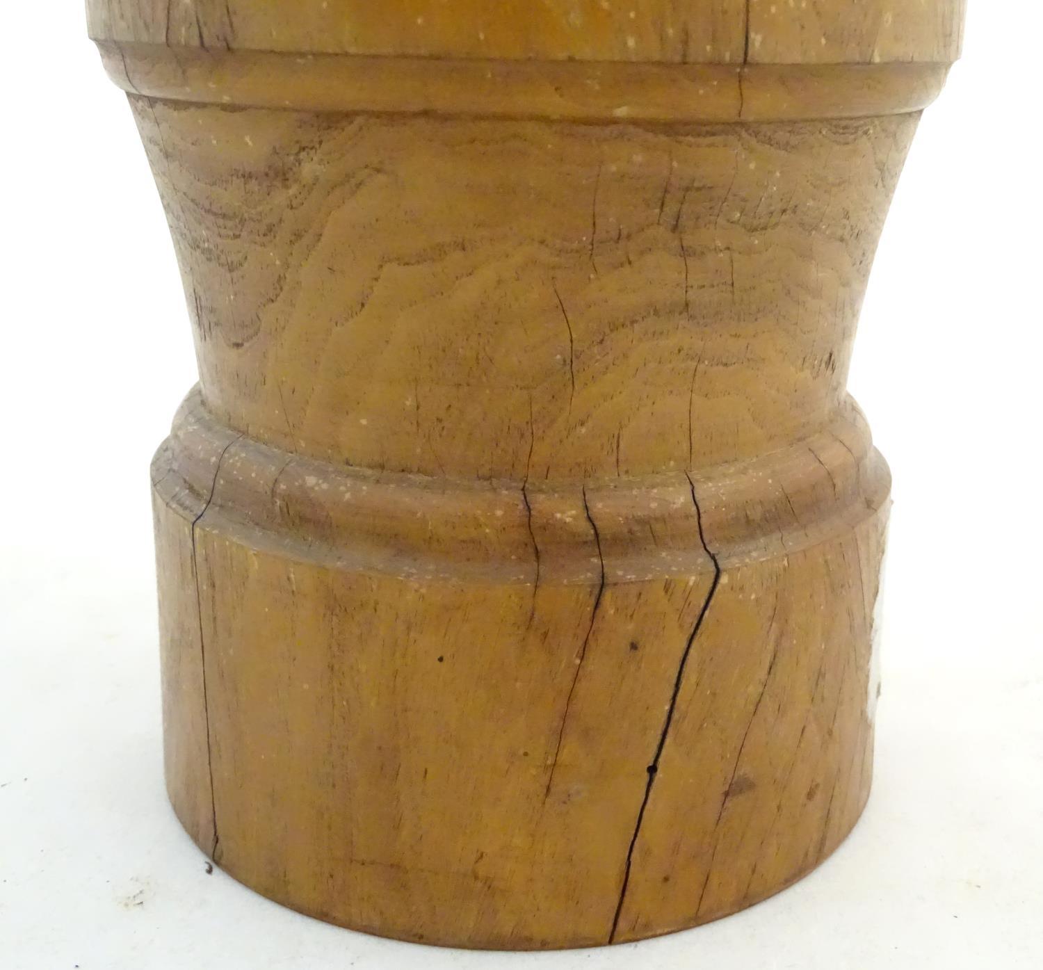 Kitchenalia: a continental 19thC Treen turned elm pestle and mortar, measuring 9 3/4" and 6 3/4" - Image 5 of 5