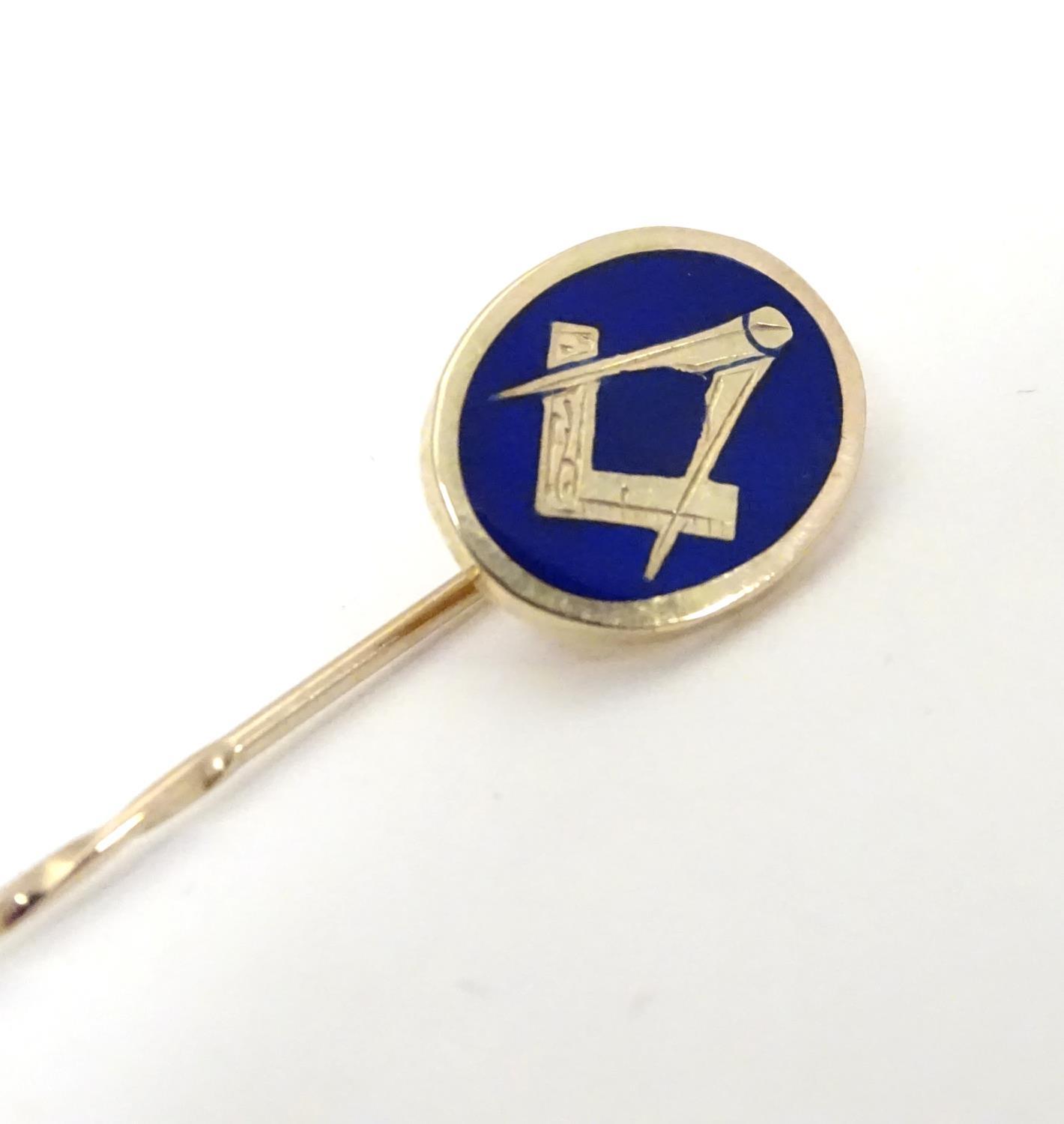 Masonic Interest : A 9ct gold stick pin surmounted by blue enamel oval decoration with masonic - Image 2 of 9