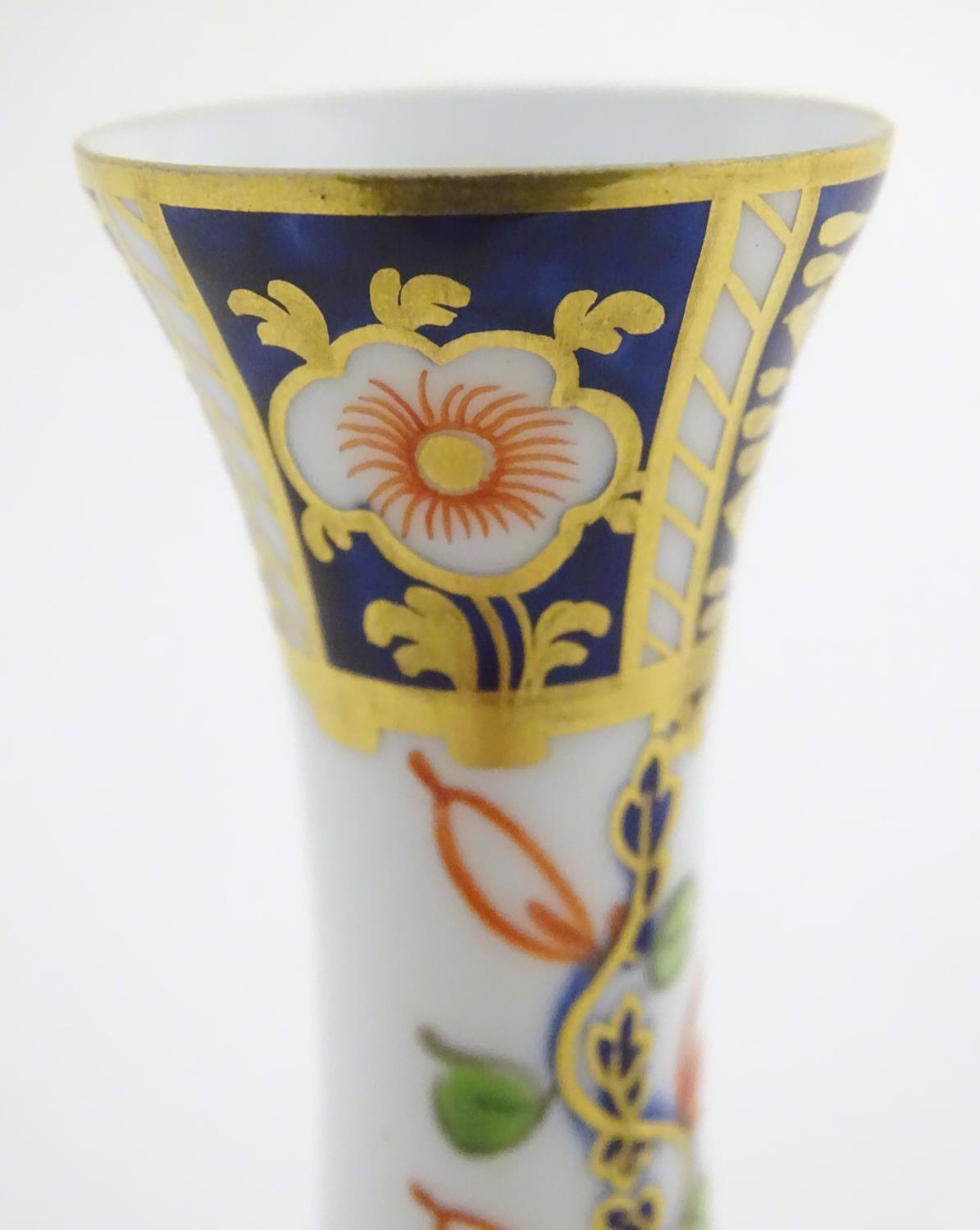 A 19thC Stevenson and Hancock Derby vase decorated with flowers in the Imari palette. Marked - Image 5 of 7