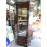 Oak glazed corner cupboard Please Note - we do not make reference to the condition of lots within