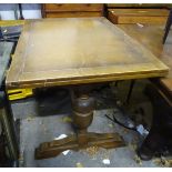 An oak drawer leaf dining table Please Note - we do not make reference to the condition of lots