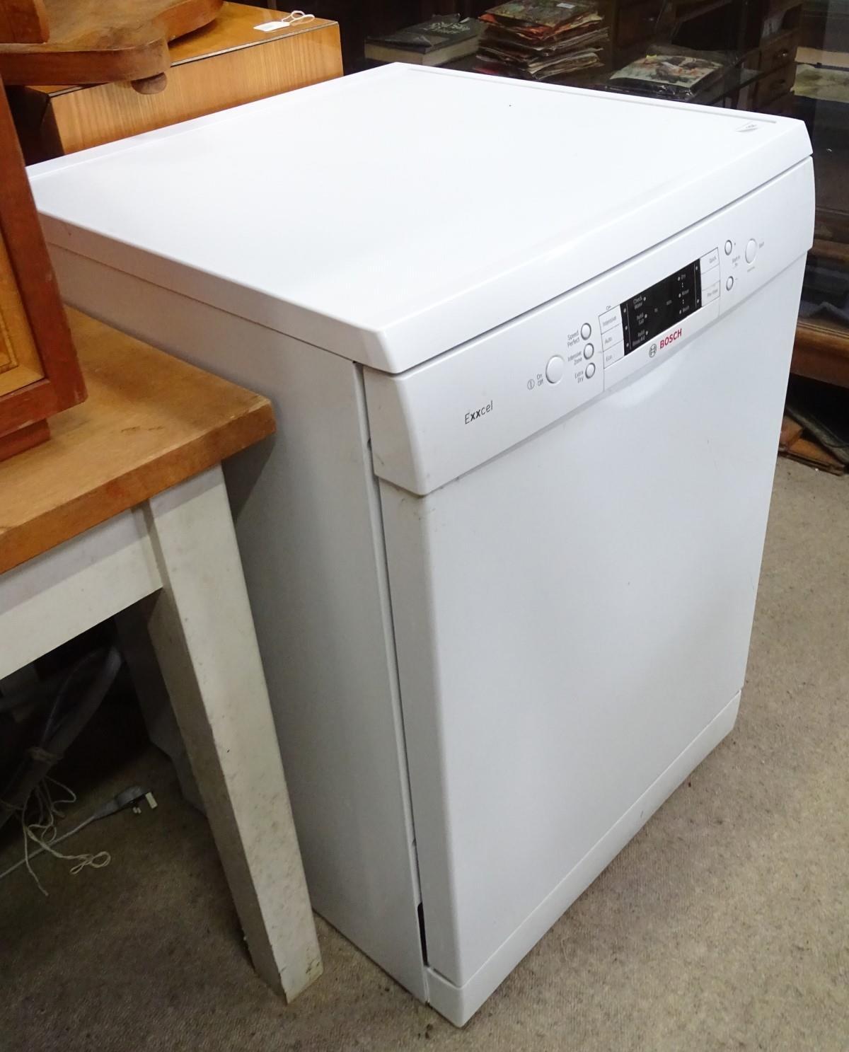 A Bosch exxcel dishwasher Please Note - we do not make reference to the condition of lots within - Image 2 of 4