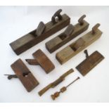 An assortment of early 20thC carpentry woodworking tools, to include coffin, badger and rebate