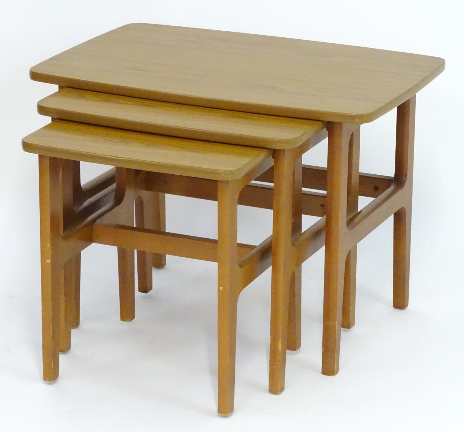 Vintage Retro, Mid-Century: a teak nest of three tables by Schreiber, the largest 27 1/2" wide, 18 - Image 3 of 4