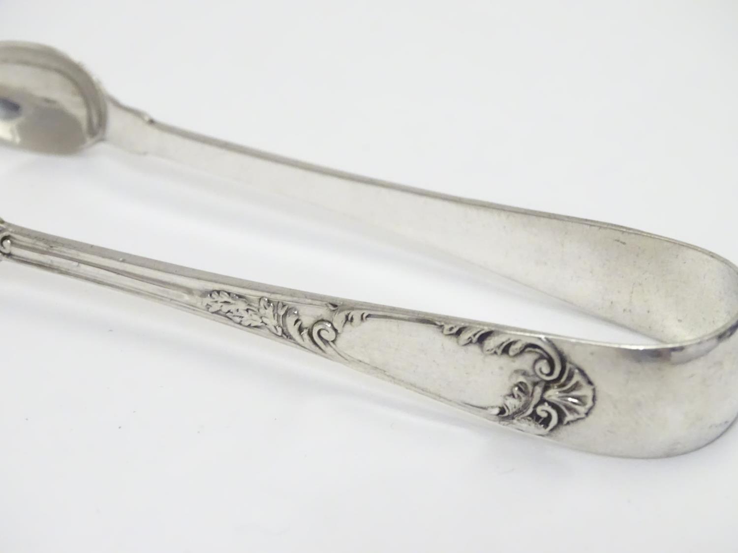 A set of 6 silver late Victorian teaspoons and matching tongs Hallmarked Sheffield 1898 maker - Image 4 of 8