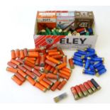 Shotgun cartridges: a quantity of vintage 12 bore cartridges, to include game loads by Winchester,
