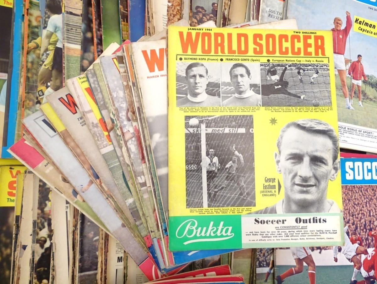 A large quantity of 1960s and 1970s World Soccer magazines. Approx. 150 Please Note - we do not make - Image 3 of 4