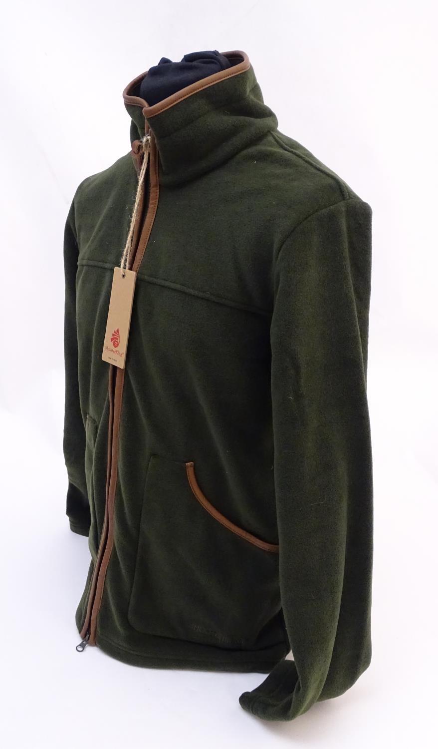 A Shooter King green fleece, size L, with tags. Please Note - we do not make reference to the - Image 4 of 8