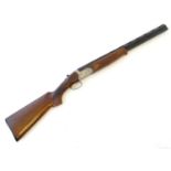 Shotgun: a Bettinsoli 12 gauge over and under ejector shotgun, single selective trigger, walnut