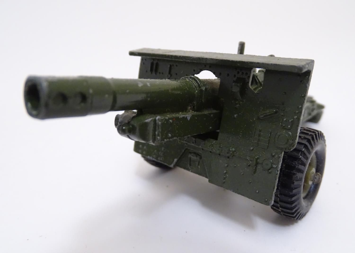 Toys: Three die cast scale models to include a Crescent Toys Saladin Armoured Car, model no. 1263, a - Image 9 of 9