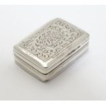 A silver vinaigrette hallmarked Birmingham c.1825 maker Thomas Newbold. 1 1/2" x 3/4" x 1/4"