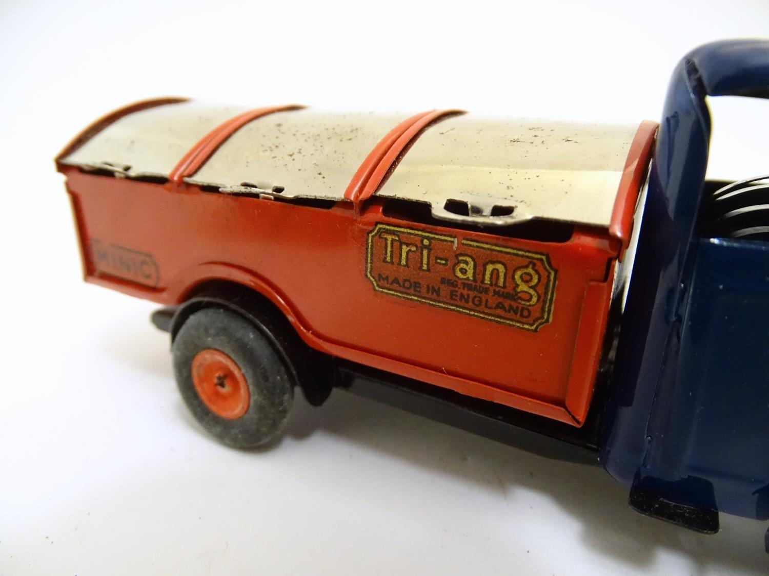 Toys: Three die cast scale models to include a Crescent Toys Saladin Armoured Car, model no. 1263, a - Image 8 of 9