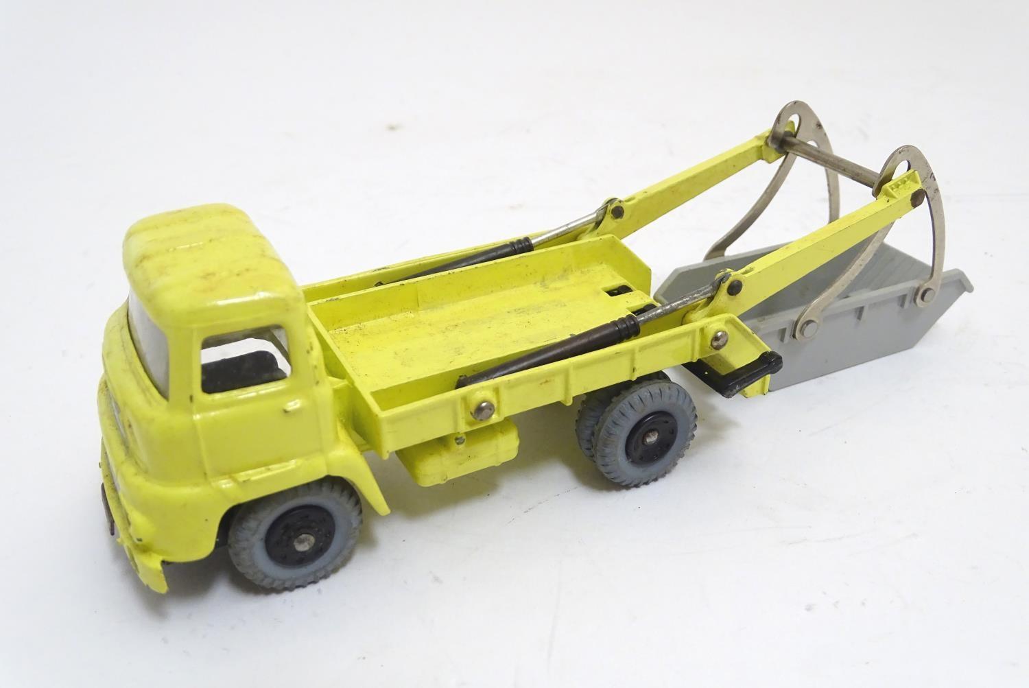 Toy: A Dinky Supertoys die cast scale model Marrel Multi Bucket Unit with windows, model no. 966. - Image 6 of 6