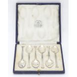 6 matched silver teaspoons 4 hallmarked Sheffield 1923 / 1924 / 1925 maker Mappin & Webb and 2