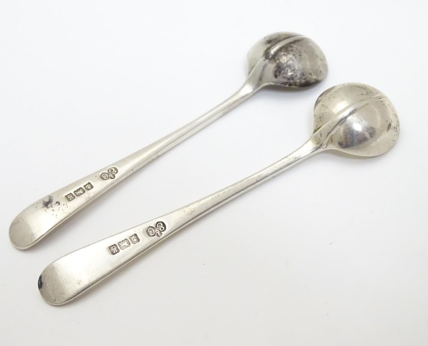 A pair of silver salt spoons hallmarked Birmingham 1906 maker Elkington & Co. 3 3/4" long Please - Image 5 of 5