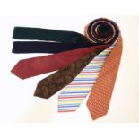 6 TM Lewin ties, 4 silk ties and 2 wool knitted (6) Please Note - we do not make reference to the
