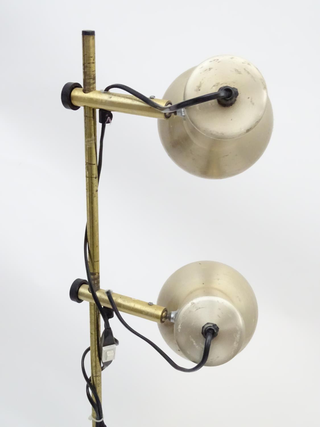 Vintage Retro, Mid-Century: a European standard lamp, with gilt finish and two uplights ( - Bild 4 aus 9