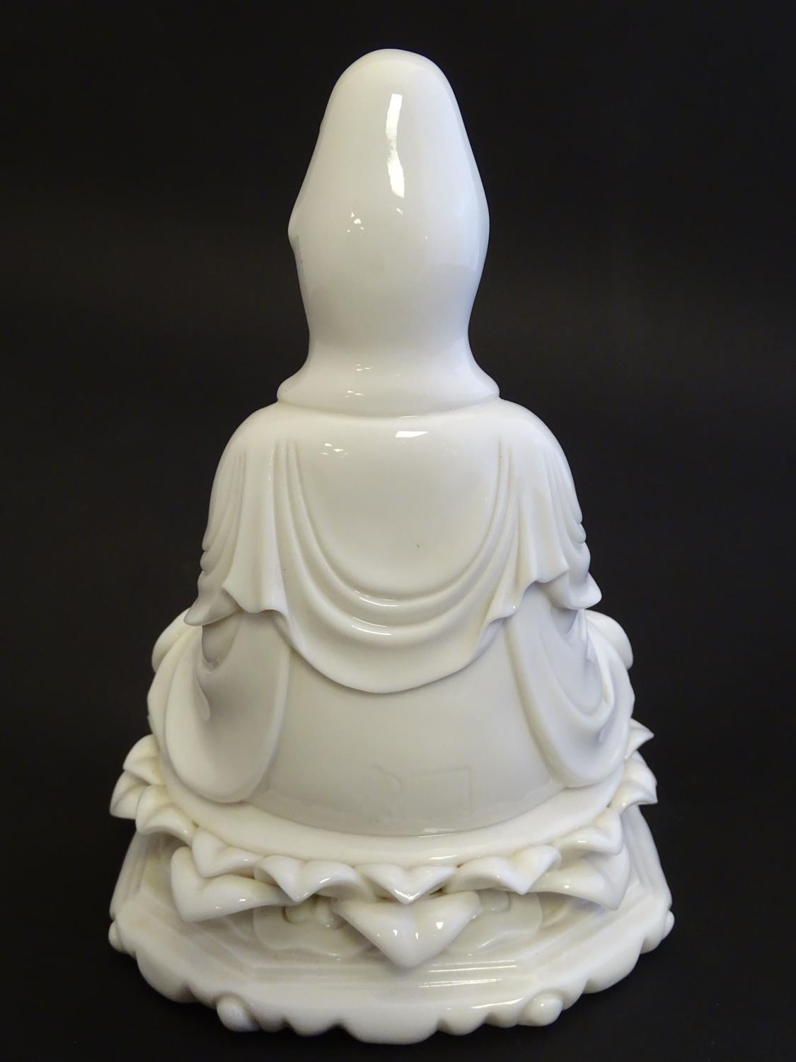 A Chinese blanc de chine figure depicting Guanyin seated on a lotus flower base. Approx. 7 1/2" high - Image 16 of 16