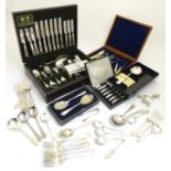 Assorted silver plated flatware to include cased berry serving spoons, cased flatware by Arthur