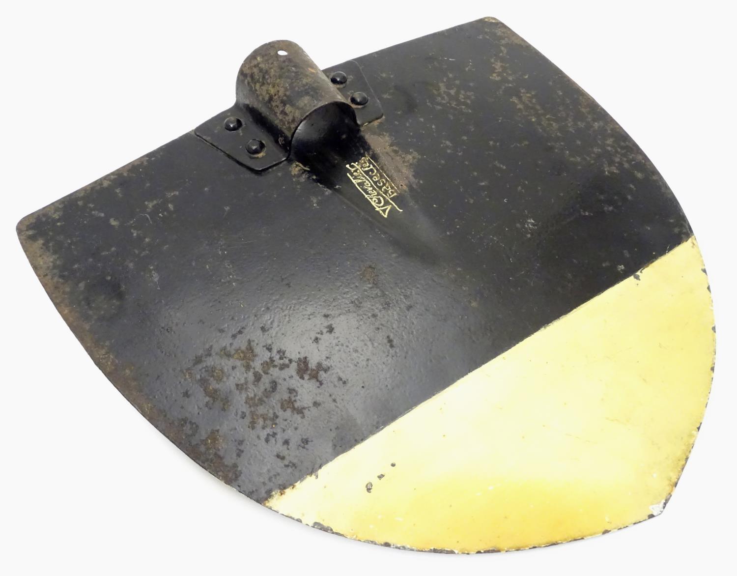 Militaria, Second World War / World War II / WW2: A decorated shovel blade, painted with the emblems - Image 11 of 11
