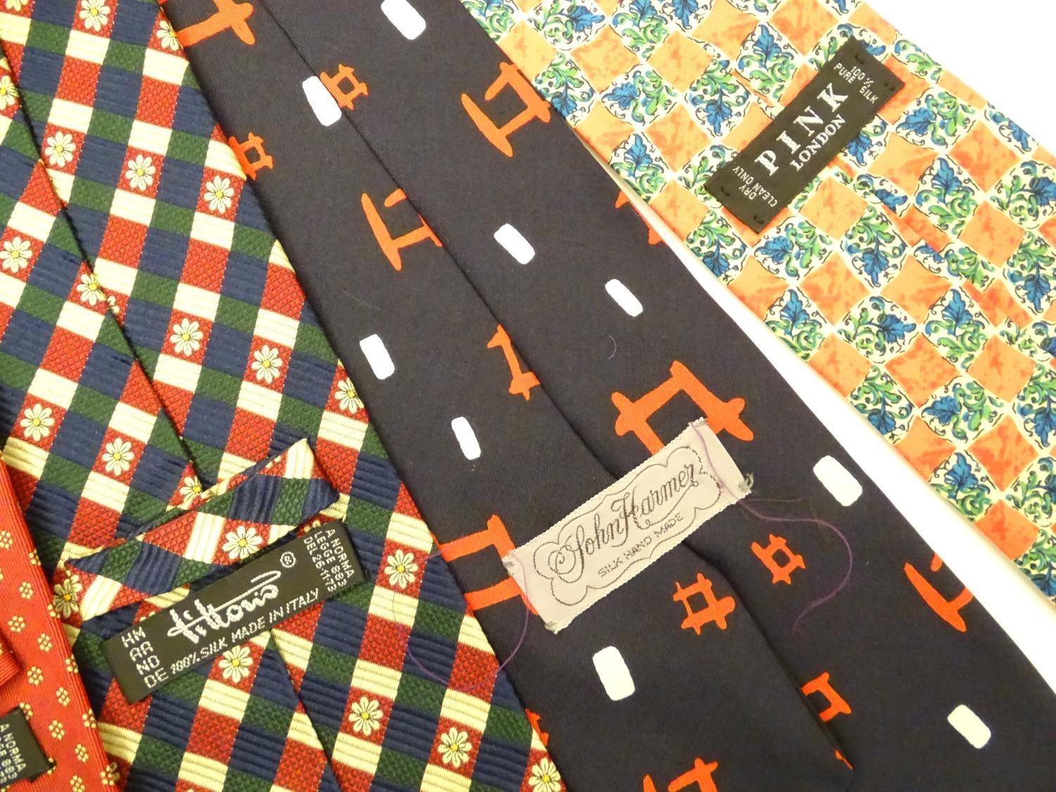 6 silk ties in navy and reds by Austin Reed, Tittorio, Pink and John Harmer (6) Please Note - we - Image 8 of 9
